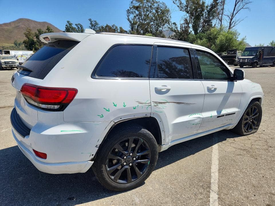 2017 JEEP GRAND CHEROKEE LAREDO 3