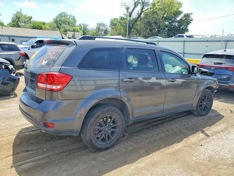 2019 DODGE JOURNEY SE 3