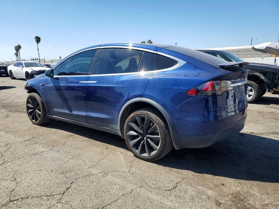 2018 TESLA MODEL X 2