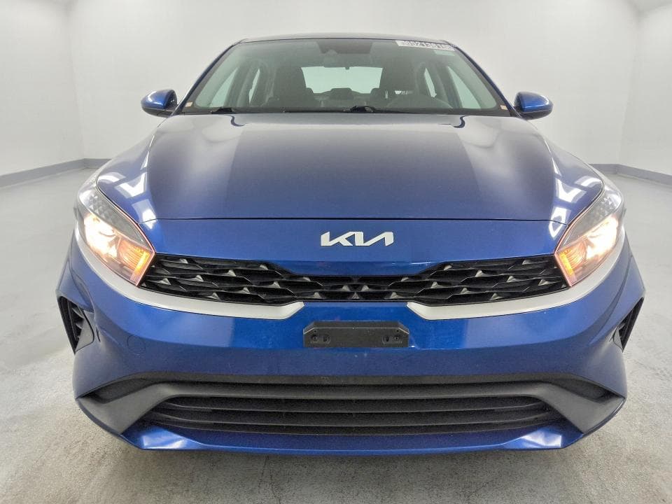 2023 KIA FORTE LXS 5