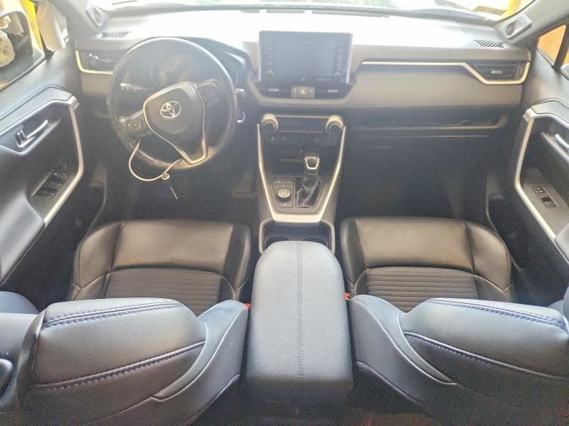 2019 TOYOTA RAV4 XSE 8