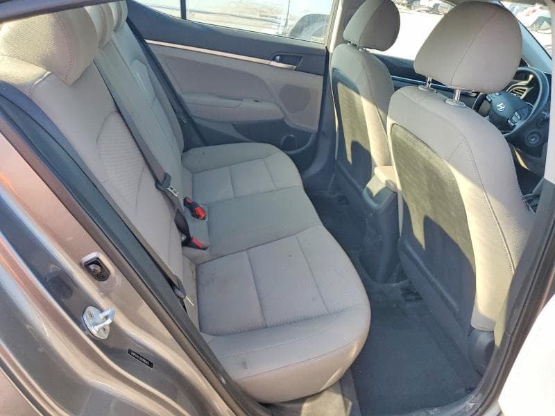 2019 HYUNDAI ELANTRA SE 10