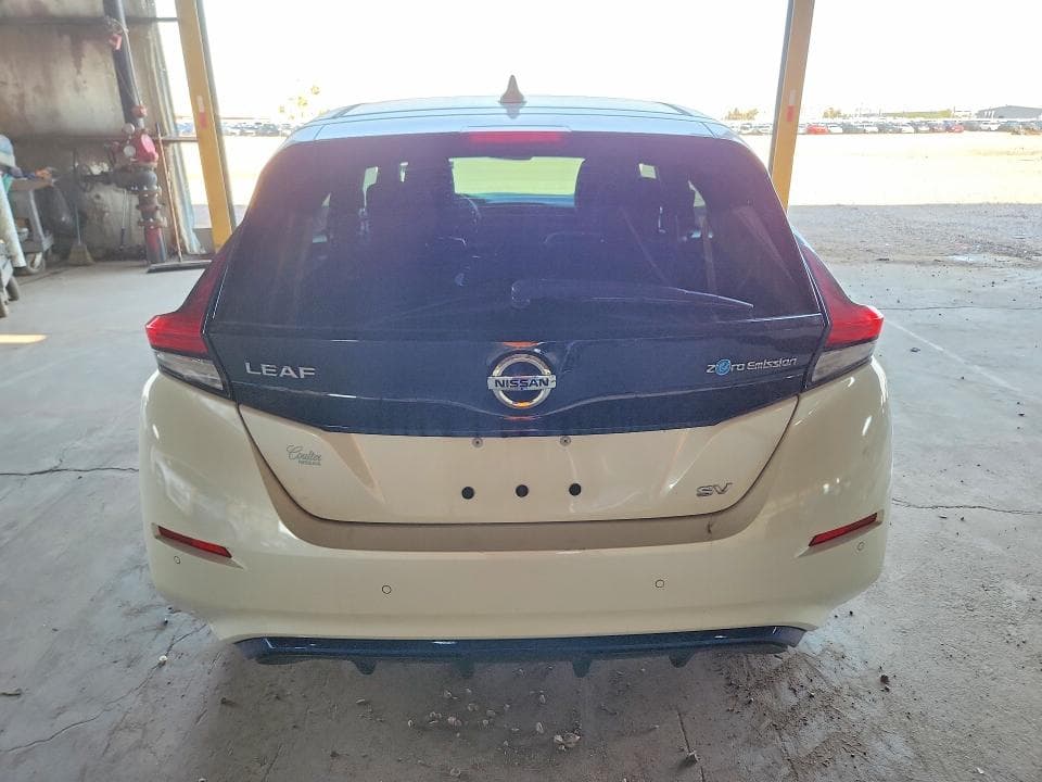 2020 NISSAN LEAF SV 6