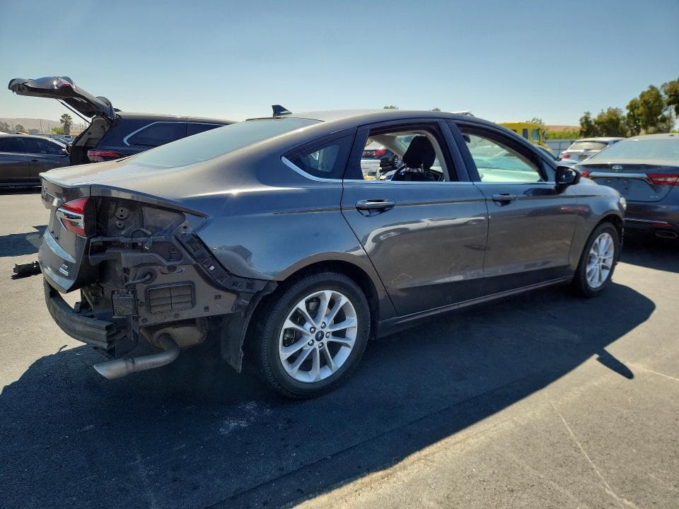 2020 FORD FUSION SE 3
