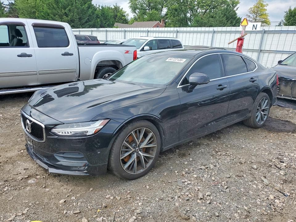 2017 VOLVO S90 T6 MOMENTUM - 1