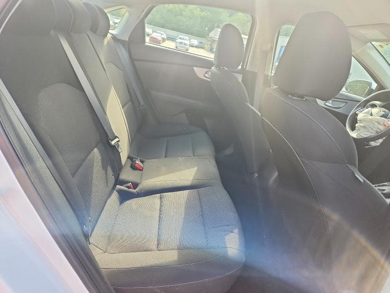 2024 KIA FORTE LXS 10