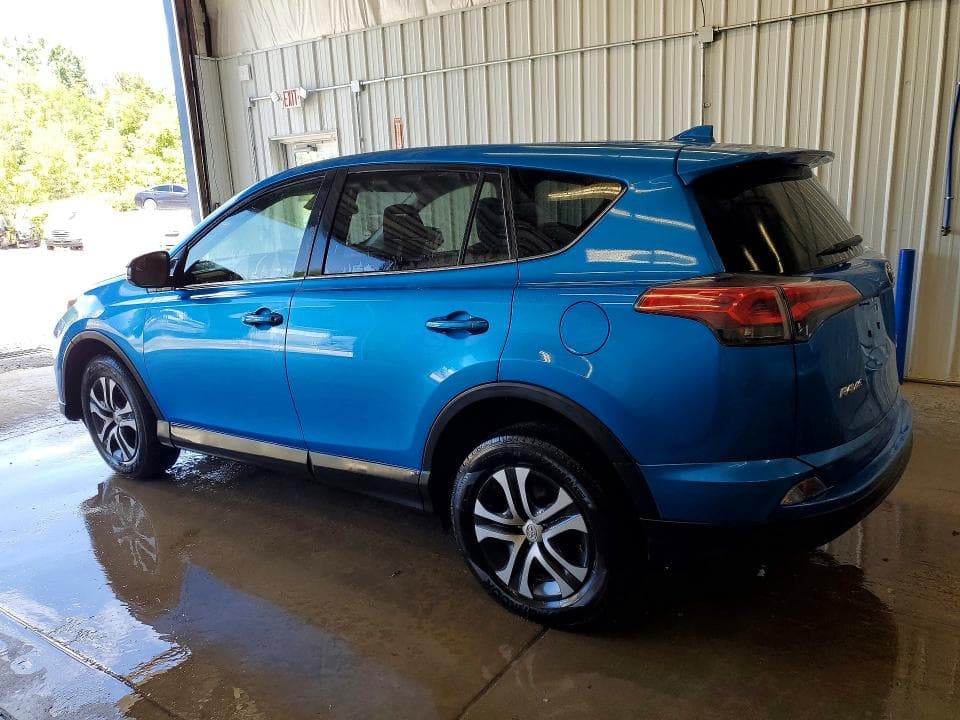 2017 TOYOTA RAV4 LE 2