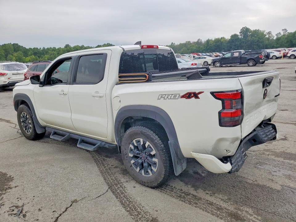 2024 NISSAN FRONTIER PRO-4X 2