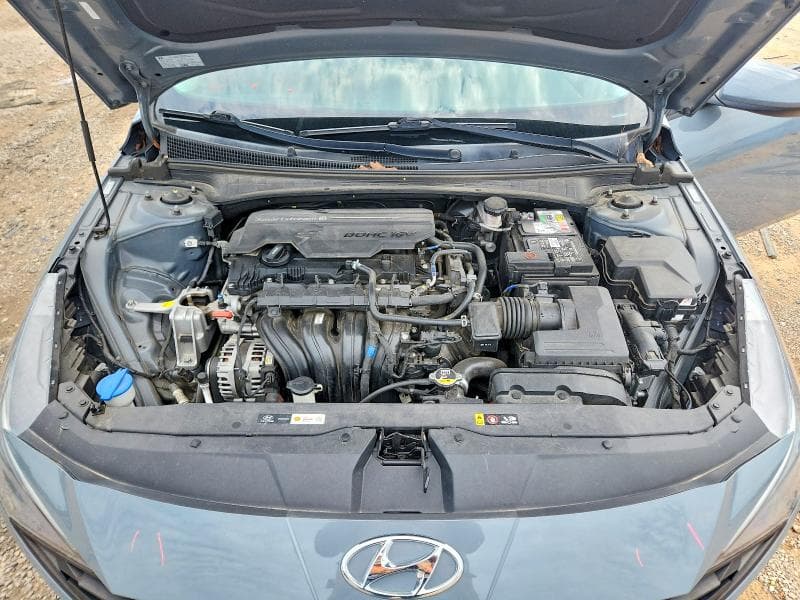 2022 HYUNDAI ELANTRA LTD 11