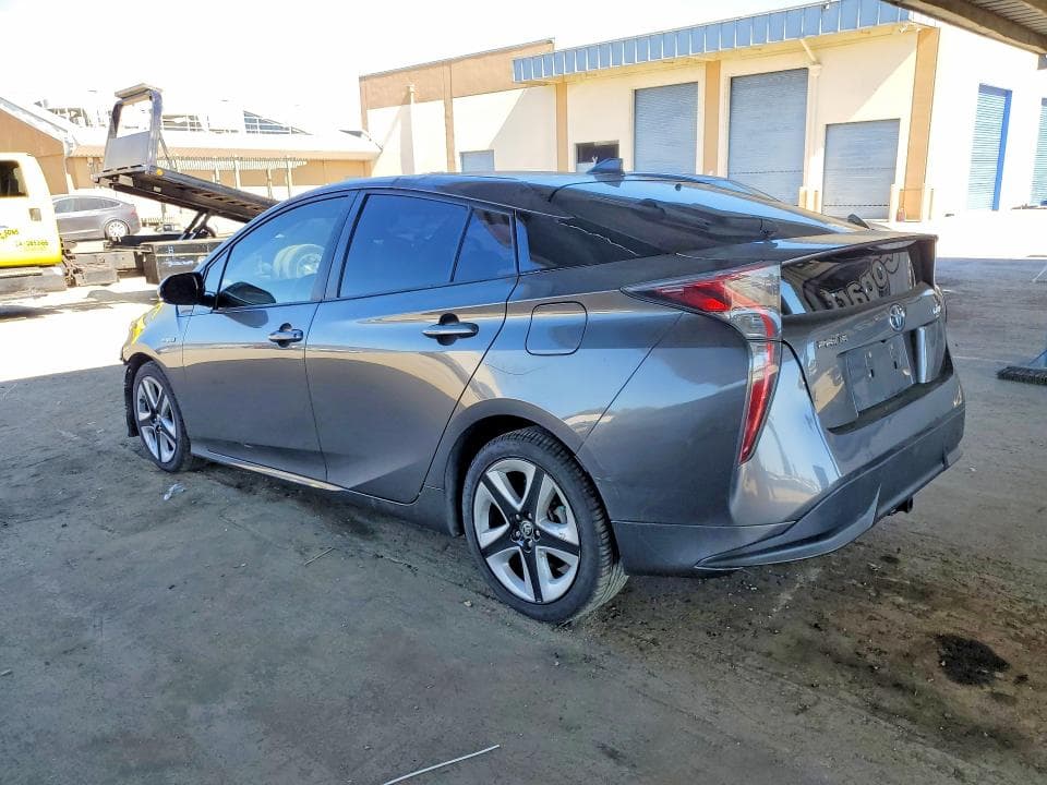 2017 TOYOTA PRIUS THREE TOURING 2