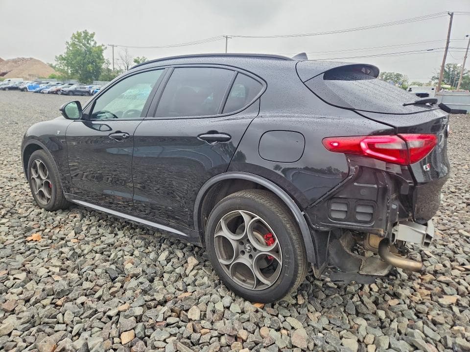 2023 ALFA ROMEO STELVIO TI 2