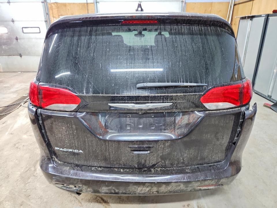 2017 CHRYSLER PACIFICA LX 6