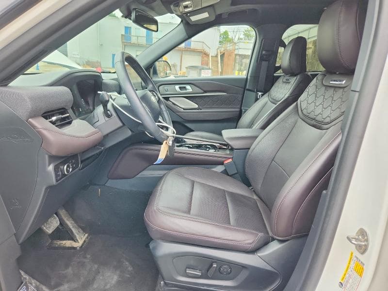 2025 FORD EXPLORER PLATINUM 7
