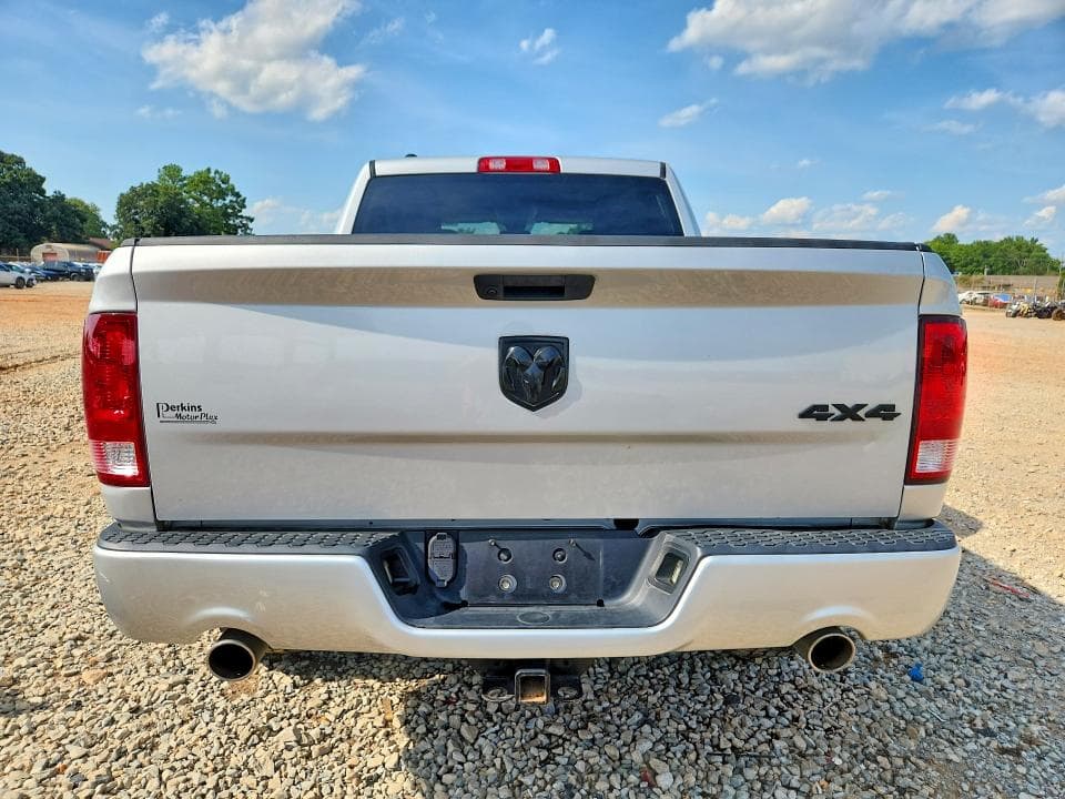 2019 RAM 1500 CLASSIC TRADESMAN 6