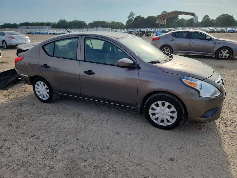 2017 NISSAN VERSA 1.6 S PLUS 4