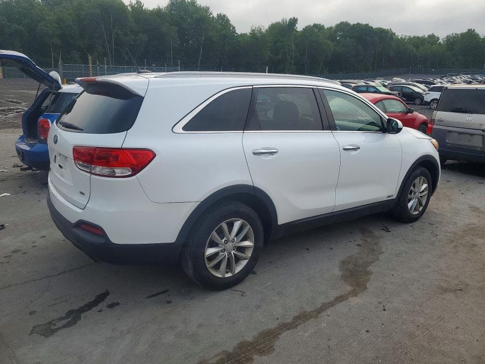2017 KIA SORENTO LX 3