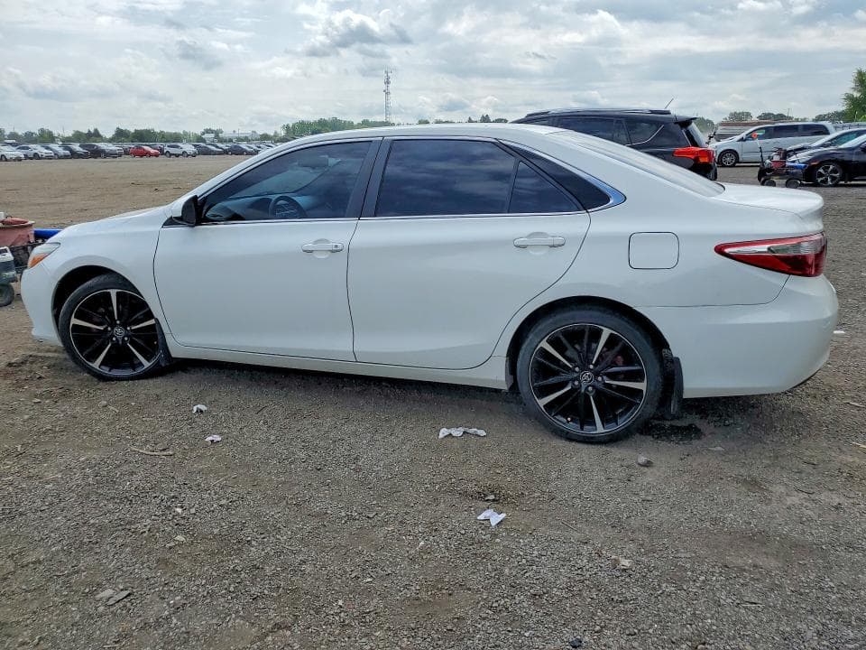 2017 TOYOTA CAMRY LE 2
