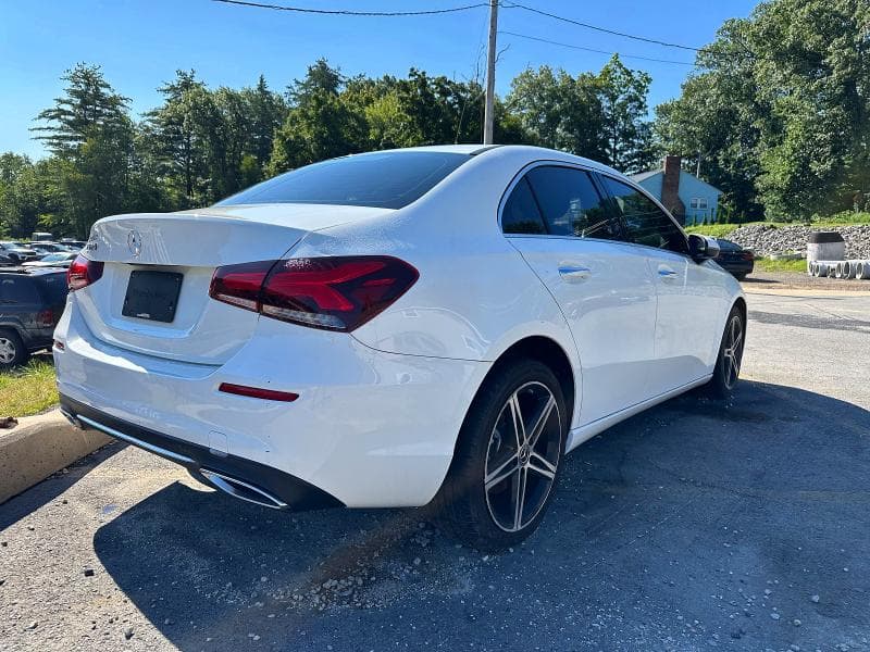 2019 MERCEDES-BENZ A 220 3