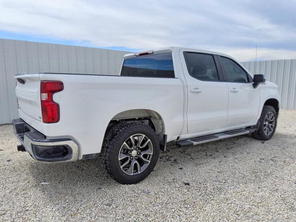 2023 CHEVROLET SILVERADO K1500 LT 3