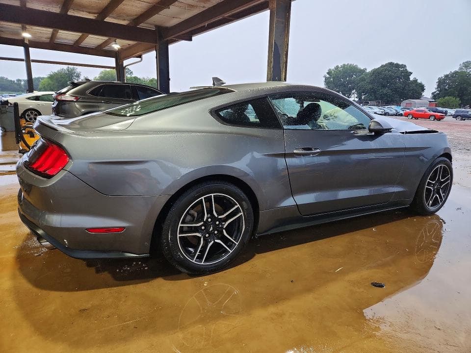 2022 FORD MUSTANG 3