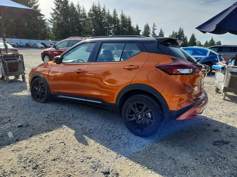 2023 NISSAN KICKS SR 2