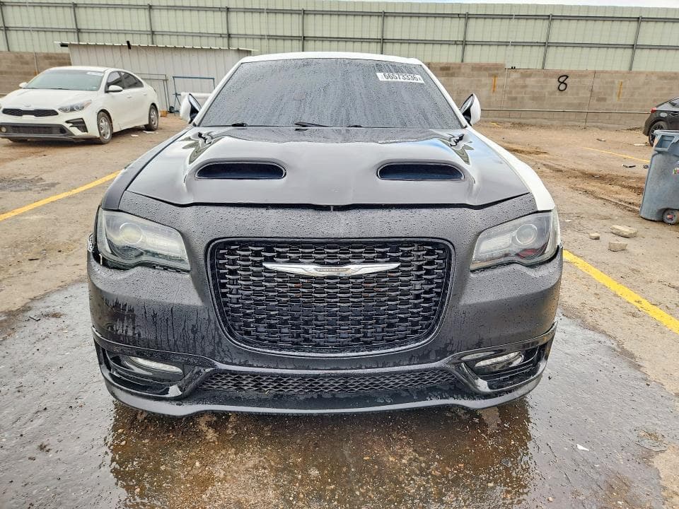 2019 CHRYSLER 300 S 5