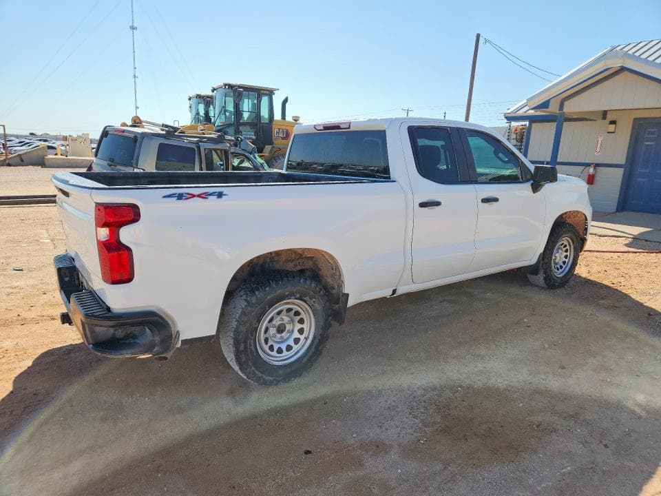 2023 CHEVROLET SILVERADO K1500 3