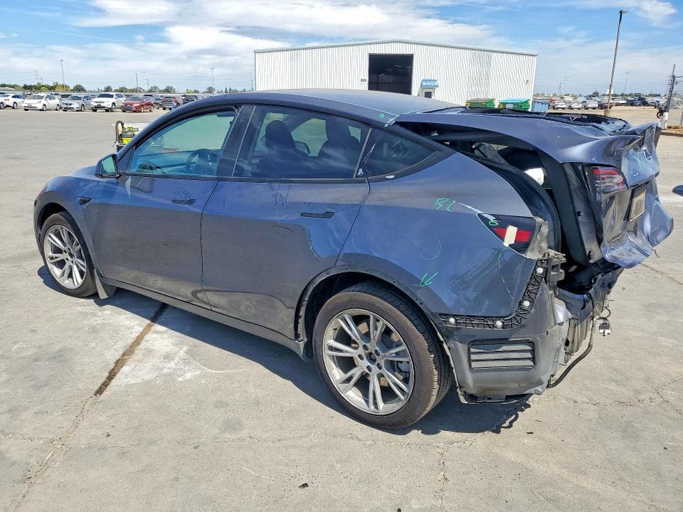 2023 TESLA MODEL Y 2