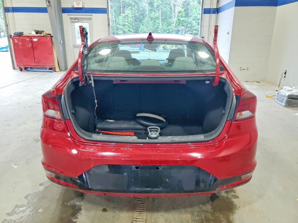 2020 HYUNDAI ELANTRA SEL 6