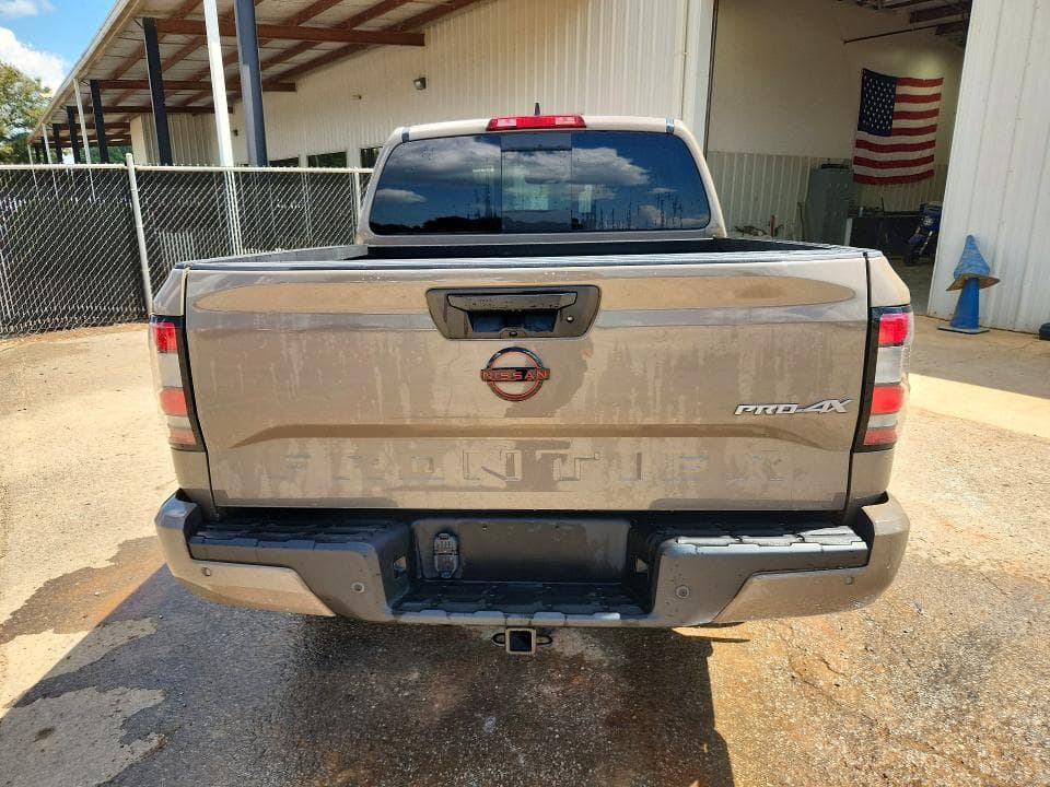 2023 NISSAN FRONTIER PRO-4X 6