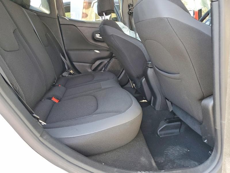 2023 JEEP RENEGADE LATITUDE 11
