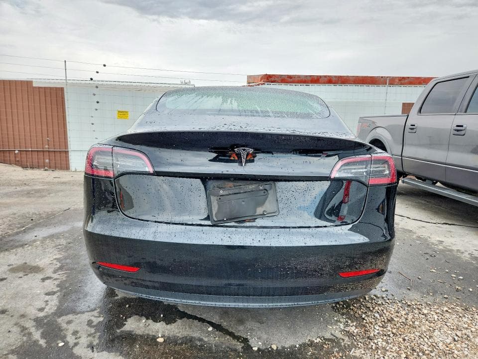 2023 TESLA MODEL 3 6