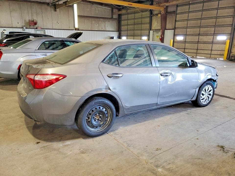 2018 TOYOTA COROLLA LE 3