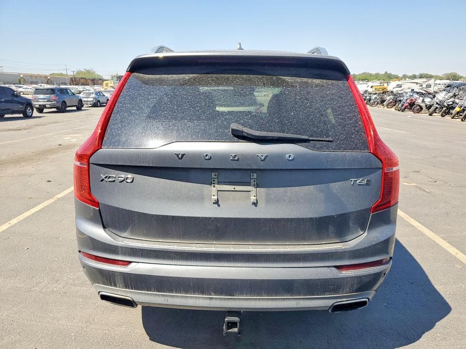 2017 VOLVO XC90 T6 6