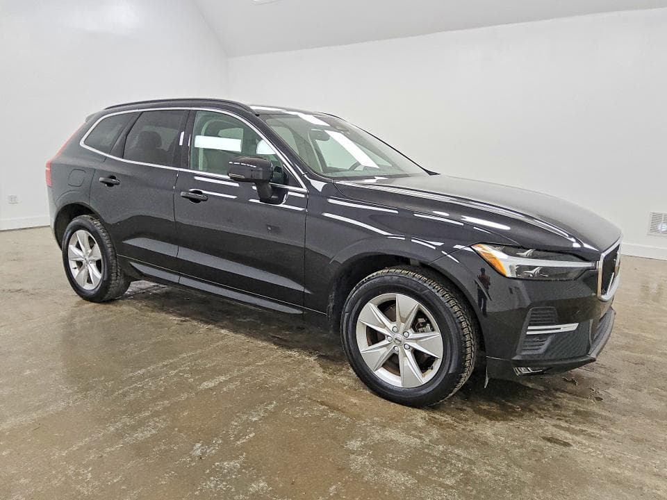 2022 VOLVO XC60 B5 MOMENTUM 4