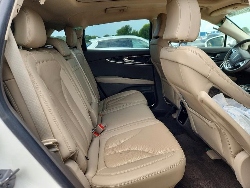 2022 LINCOLN NAUTILUS RESERVE 11