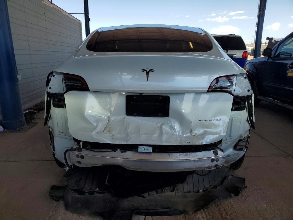 2023 TESLA MODEL Y 6