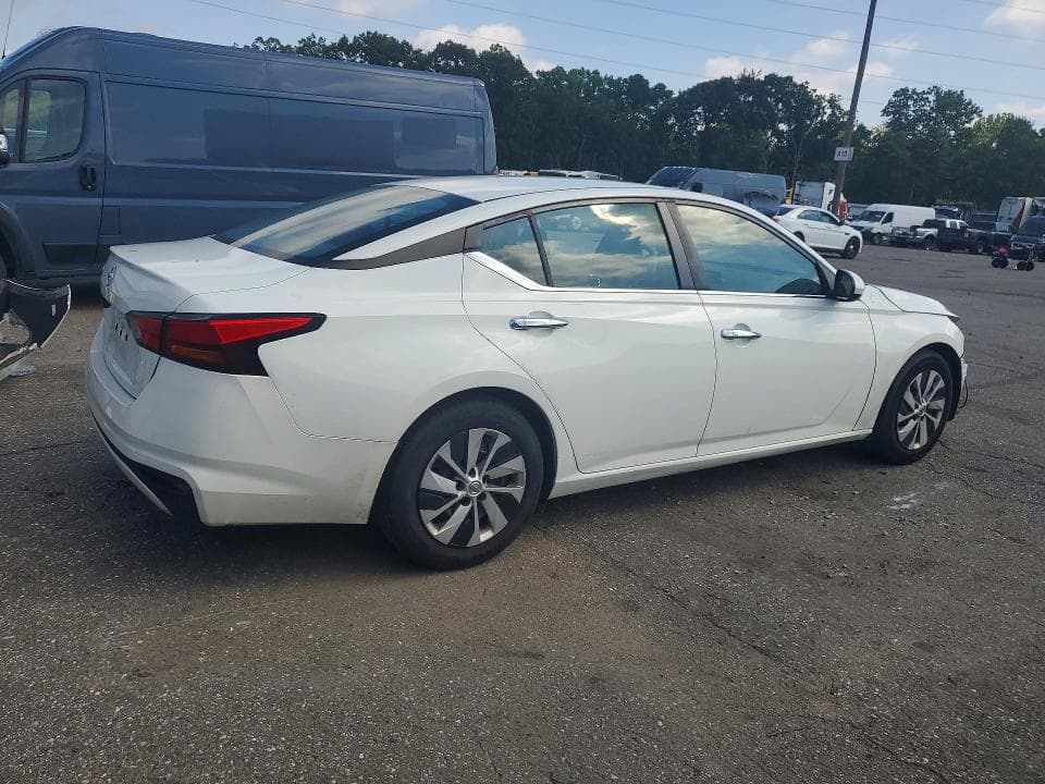 2022 NISSAN ALTIMA S 3