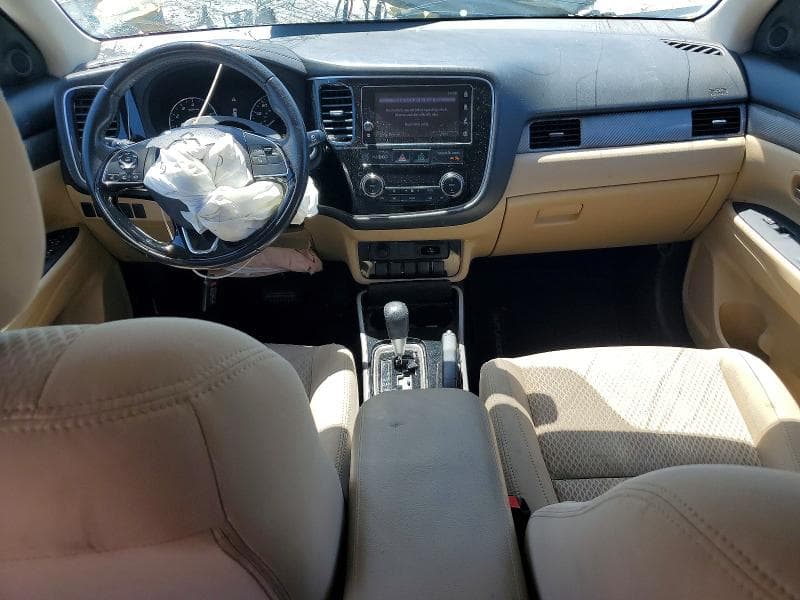 2017 MITSUBISHI OUTLANDER SE 8