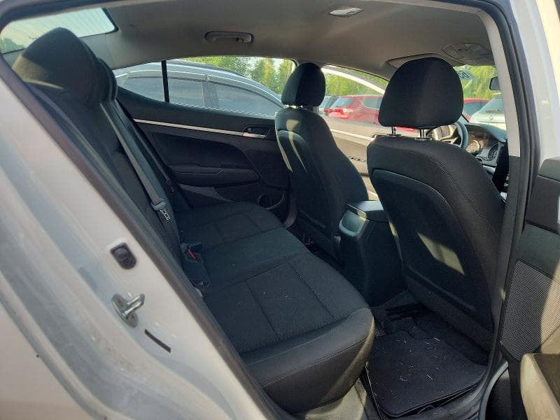 2019 HYUNDAI ELANTRA SE 10