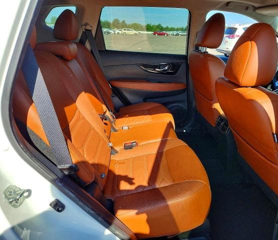 2019 NISSAN ROGUE SL 11