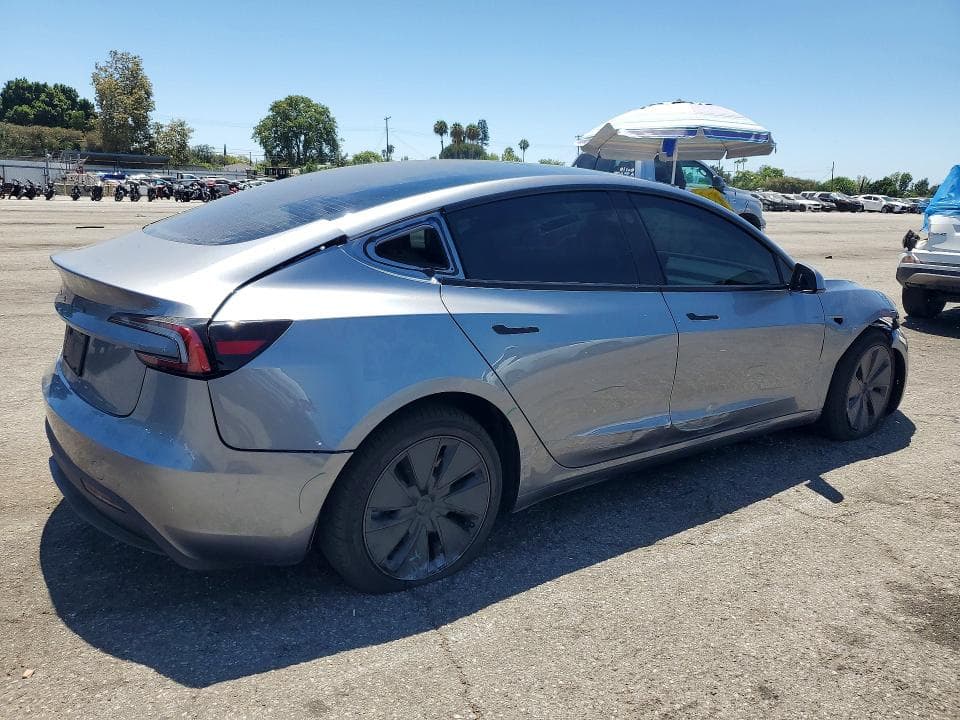 2026 TESLA MODEL 3 3