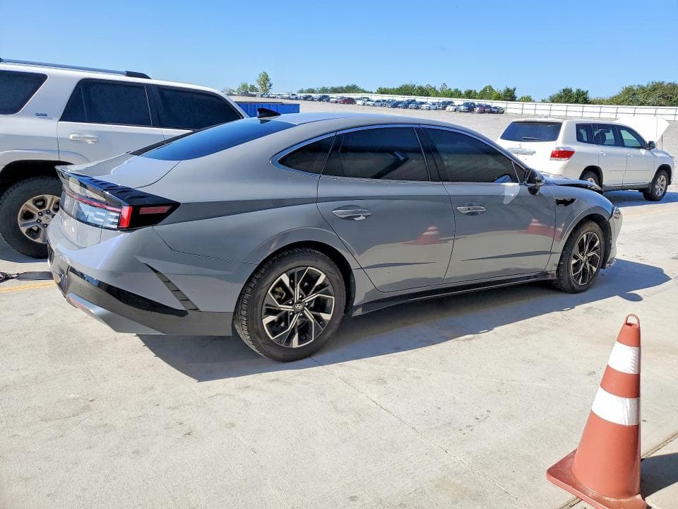 2024 HYUNDAI SONATA SEL 3