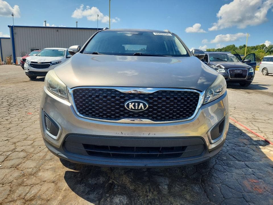2017 KIA SORENTO LX 5