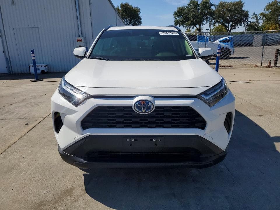2023 TOYOTA RAV4 HYBRID XLE 5