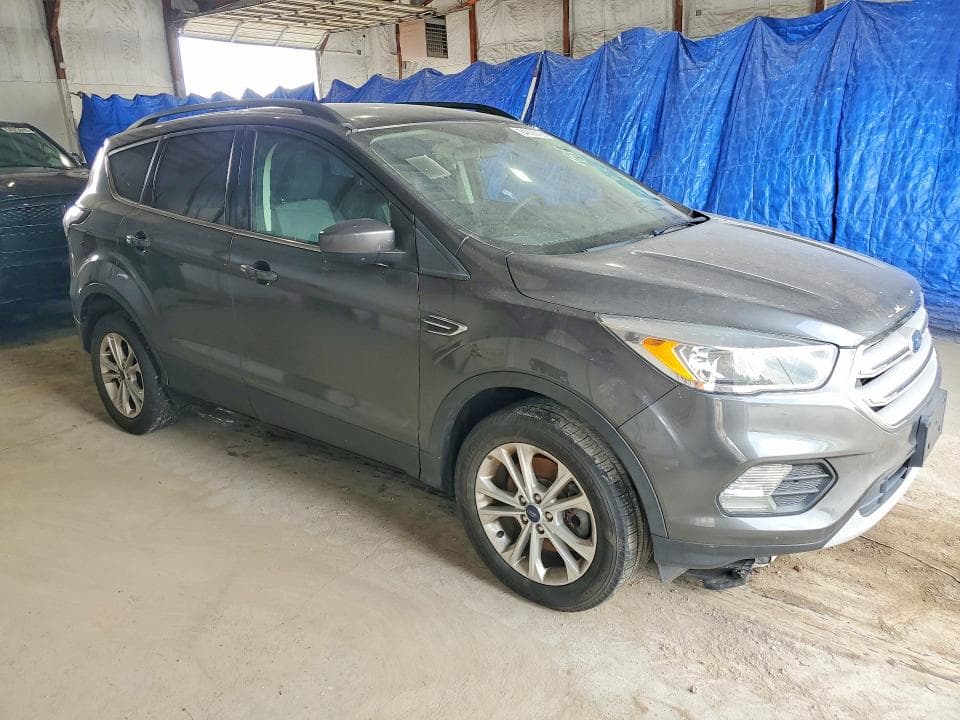 2018 FORD ESCAPE SE 4