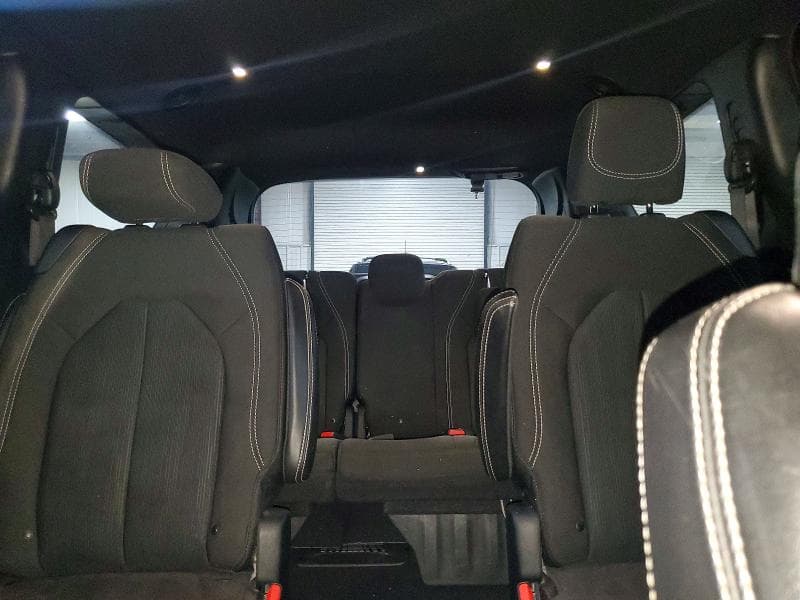 2020 CHRYSLER PACIFICA TOURING 10