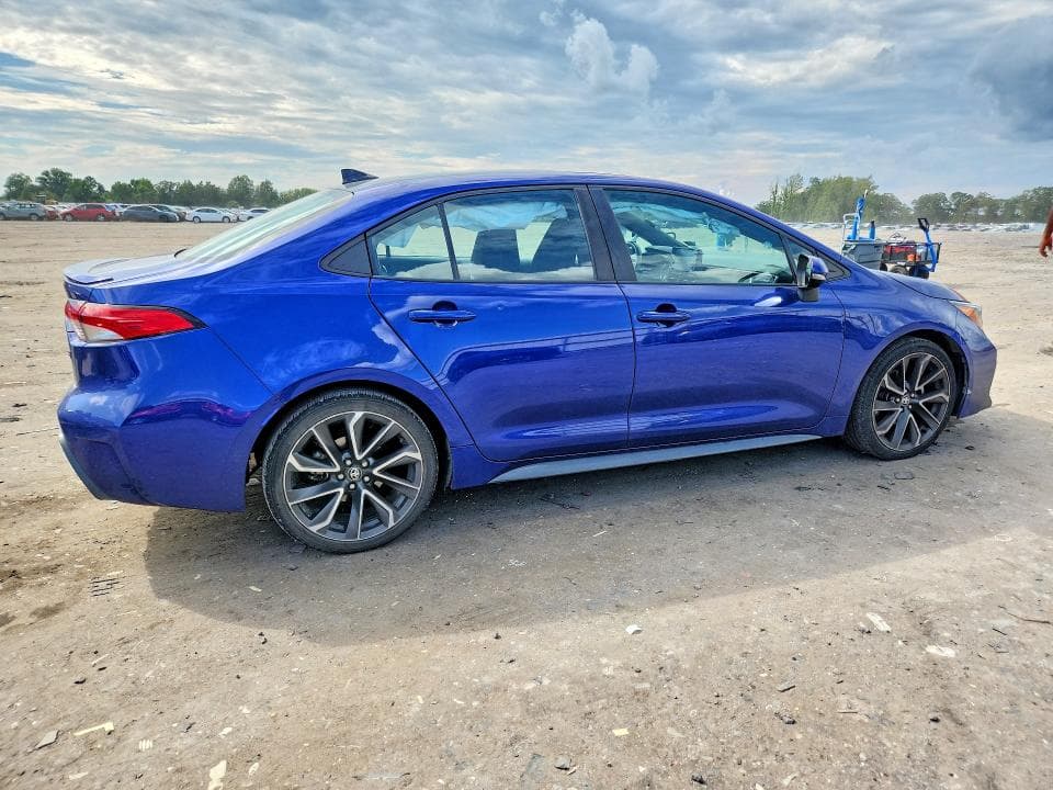 2022 TOYOTA COROLLA SE 3