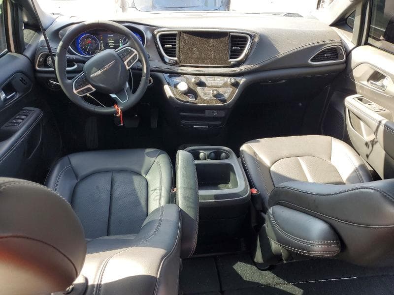 2026 CHRYSLER PACIFICA SELECT 8