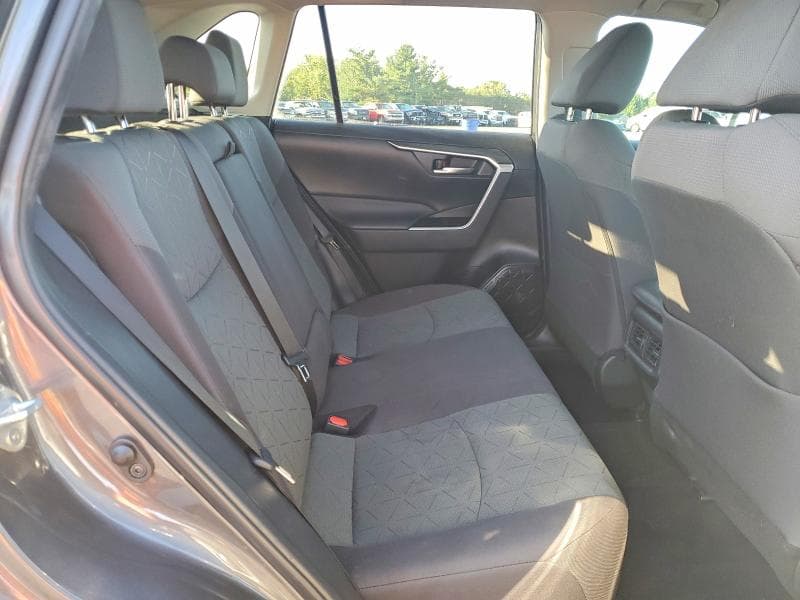 2023 TOYOTA RAV4 XLE 11